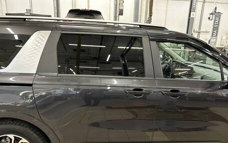 KIA Carnival, 2021 год, 3 700 000 рублей, 6 фотография