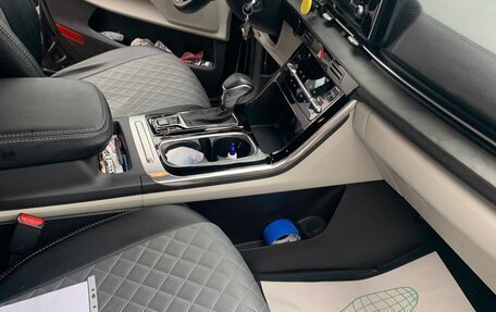 KIA Carnival, 2021 год, 3 700 000 рублей, 27 фотография