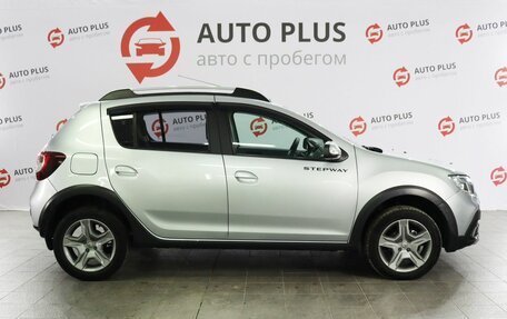 Renault Sandero II рестайлинг, 2021 год, 1 499 000 рублей, 3 фотография