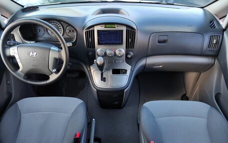 Hyundai H-1 II рестайлинг, 2012 год, 1 750 000 рублей, 7 фотография