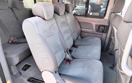 Hyundai H-1 II рестайлинг, 2012 год, 1 750 000 рублей, 12 фотография