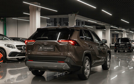 Toyota RAV4, 2020 год, 2 910 000 рублей, 5 фотография