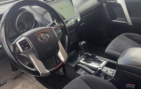 Toyota Land Cruiser Prado 150 рестайлинг 2, 2014 год, 3 990 000 рублей, 4 фотография