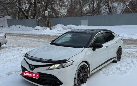 Toyota Camry, 2018 год, 1 999 999 рублей, 2 фотография