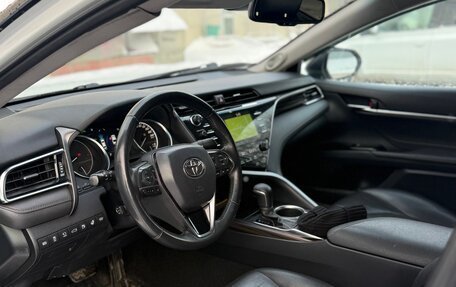 Toyota Camry, 2018 год, 1 999 999 рублей, 9 фотография