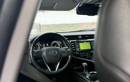 Toyota Camry, 2018 год, 1 999 999 рублей, 12 фотография