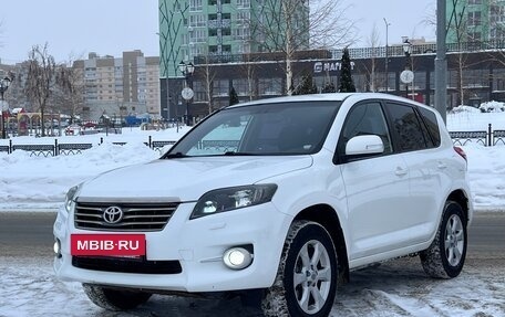 Toyota RAV4, 2011 год, 1 300 000 рублей, 2 фотография