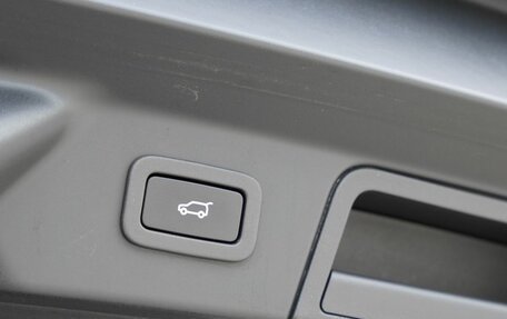 Land Rover Range Rover Velar I, 2017 год, 3 530 000 рублей, 9 фотография