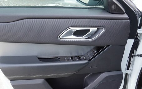 Land Rover Range Rover Velar I, 2017 год, 3 530 000 рублей, 15 фотография