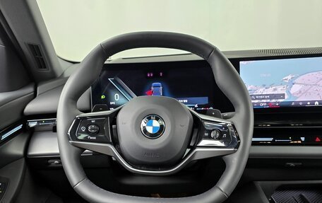 BMW 5 серия, 2023 год, 5 533 000 рублей, 11 фотография