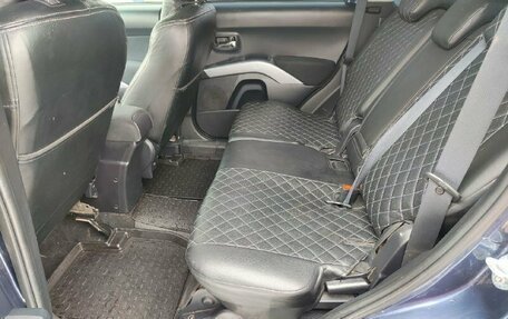 Mitsubishi Outlander III рестайлинг 3, 2008 год, 990 000 рублей, 14 фотография