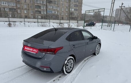 Hyundai Solaris II рестайлинг, 2018 год, 1 185 000 рублей, 7 фотография