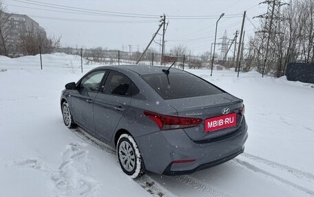 Hyundai Solaris II рестайлинг, 2018 год, 1 185 000 рублей, 10 фотография