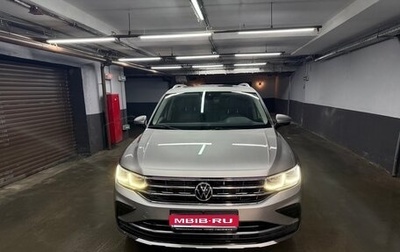 Volkswagen Tiguan II, 2021 год, 4 100 000 рублей, 1 фотография