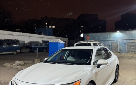 Toyota Camry, 2020 год, 2 320 000 рублей, 6 фотография