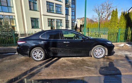 Toyota Camry, 2020 год, 2 950 000 рублей, 4 фотография