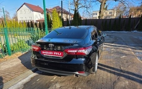 Toyota Camry, 2020 год, 2 950 000 рублей, 6 фотография