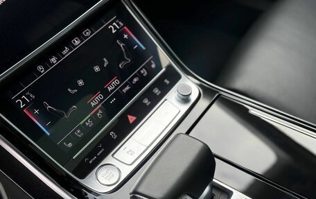 Audi A8, 2018 год, 6 170 000 рублей, 16 фотография