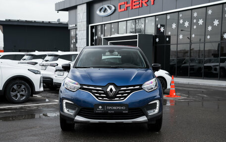 Renault Kaptur I рестайлинг, 2021 год, 1 995 000 рублей, 3 фотография