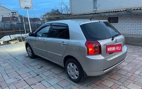 Toyota Corolla, 2004 год, 665 000 рублей, 3 фотография