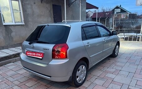 Toyota Corolla, 2004 год, 665 000 рублей, 4 фотография