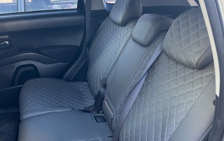 Mitsubishi Outlander III рестайлинг 3, 2008 год, 860 000 рублей, 2 фотография