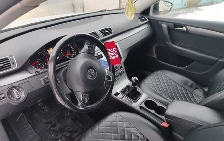 Volkswagen Passat B7, 2013 год, 1 300 000 рублей, 8 фотография