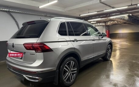 Volkswagen Tiguan II, 2021 год, 4 100 000 рублей, 4 фотография