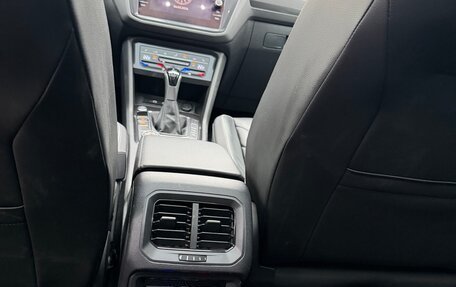 Volkswagen Tiguan II, 2021 год, 4 100 000 рублей, 16 фотография