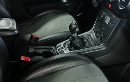 Opel Antara I, 2013 год, 1 000 000 рублей, 10 фотография