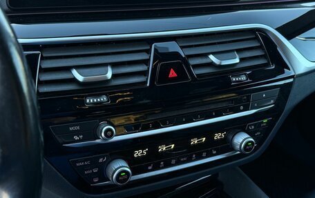 BMW 5 серия, 2017 год, 3 330 000 рублей, 17 фотография