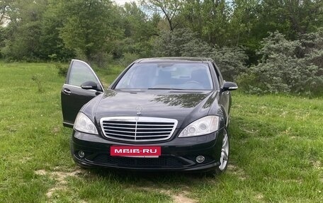 Mercedes-Benz S-Класс, 2006 год, 1 200 000 рублей, 1 фотография