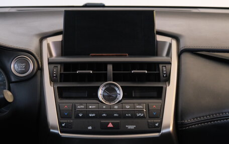 Lexus NX I, 2015 год, 2 999 000 рублей, 13 фотография