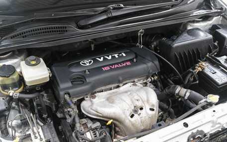 Toyota Ipsum II, 2004 год, 799 000 рублей, 32 фотография