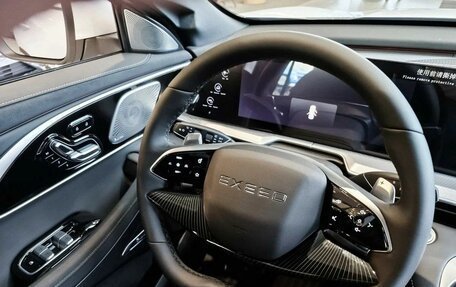 CheryExeed TXL, 2024 год, 3 680 000 рублей, 10 фотография