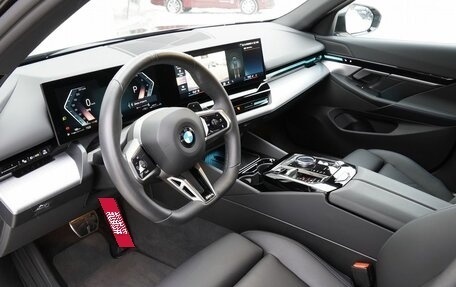 BMW 5 серия, 2024 год, 7 750 000 рублей, 10 фотография