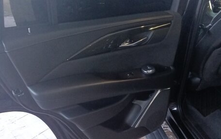 Cadillac Escalade IV, 2019 год, 5 400 000 рублей, 18 фотография