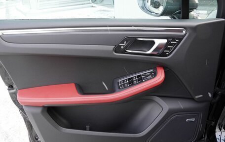 Porsche Macan I рестайлинг, 2025 год, 10 799 000 рублей, 16 фотография