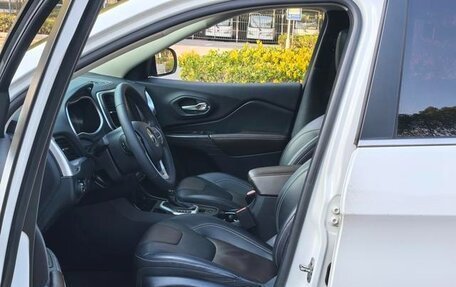 Jeep Cherokee, 2021 год, 1 600 000 рублей, 11 фотография