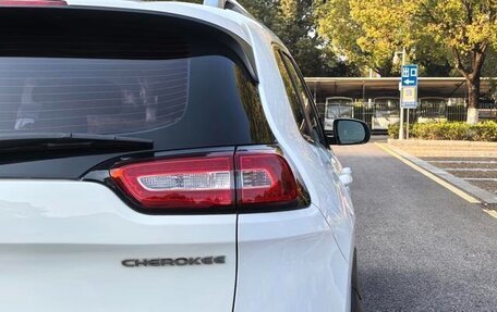 Jeep Cherokee, 2021 год, 1 600 000 рублей, 9 фотография