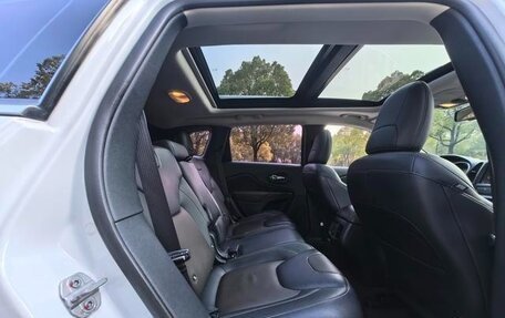Jeep Cherokee, 2021 год, 1 600 000 рублей, 25 фотография