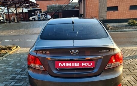 Hyundai Solaris II рестайлинг, 2011 год, 930 000 рублей, 4 фотография