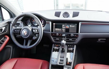 Porsche Macan I рестайлинг, 2025 год, 10 799 000 рублей, 13 фотография