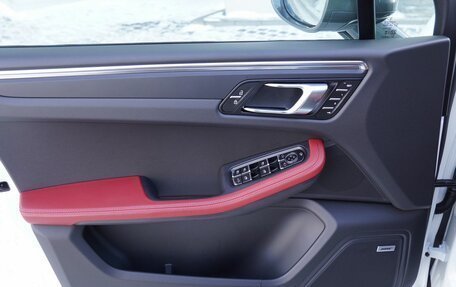 Porsche Macan I рестайлинг, 2025 год, 10 799 000 рублей, 15 фотография