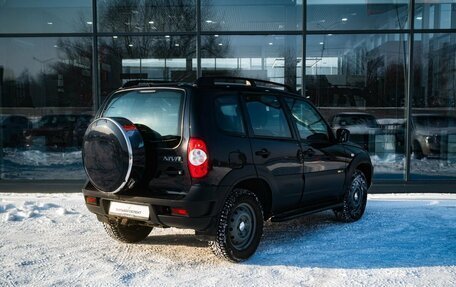 Chevrolet Niva I рестайлинг, 2016 год, 750 000 рублей, 2 фотография