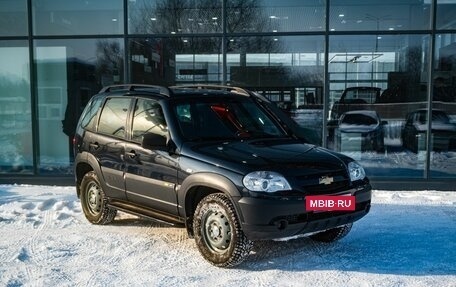 Chevrolet Niva I рестайлинг, 2016 год, 750 000 рублей, 5 фотография