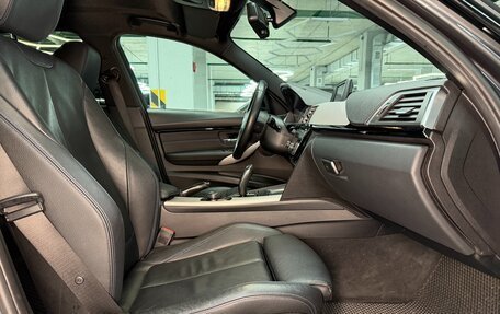 BMW 3 серия, 2018 год, 2 500 000 рублей, 24 фотография