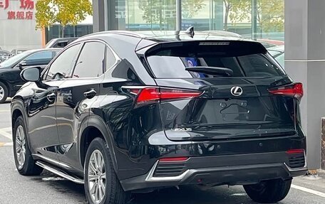 Lexus NX I, 2021 год, 2 700 000 рублей, 5 фотография