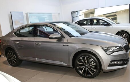 Skoda Superb III рестайлинг, 2026 год, 2 733 000 рублей, 1 фотография