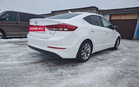Hyundai Elantra VI рестайлинг, 2017 год, 1 360 000 рублей, 3 фотография